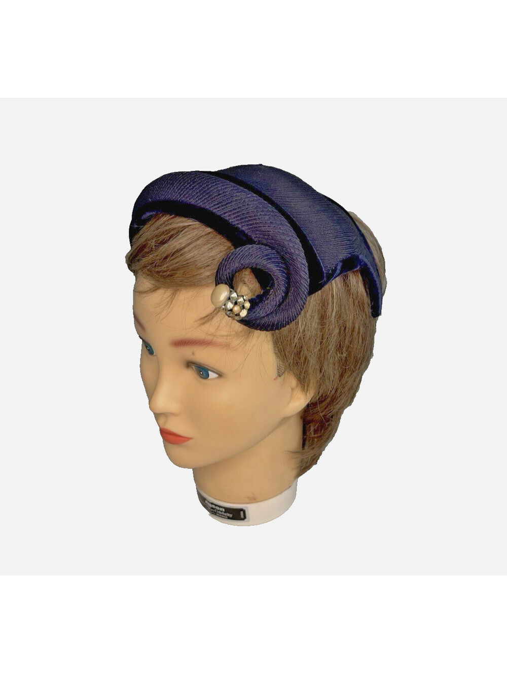 Vintage 1950's Women's Navy Velvet Trim Fascinator Hat Gem Embellishment 7" GUC